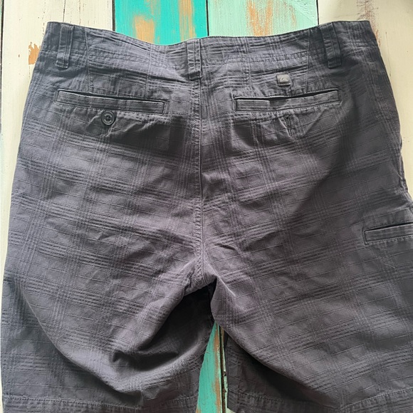 Quiksilver walking shorts, size 34, grey in colour - Picture 4 of 4